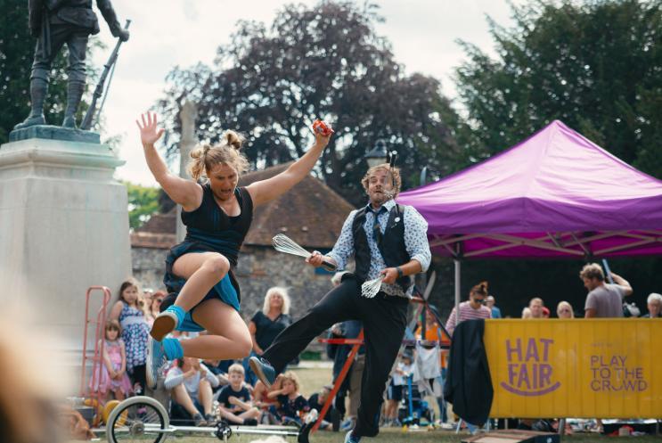 Hat Fair performers